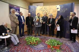 مجری نابینای رادیو تهران به عنوان “توان خواه” برتر شناخته شد