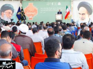 آئین تجلیل از خانواده شهدای مدافع حرم و امنیت در سایپا برگزار شد