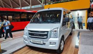 تولید اولین مینی ون اینرودزمسافربر دربهمن موتور