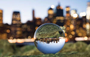 دنیای وارونه آدم‌ها