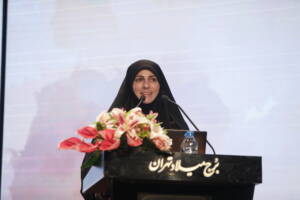 خانواده آیه الهی است/ شهر ما با اثر انگشت خانواده رنگ می گیرد