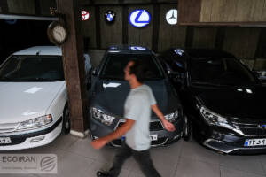 بازی تکراری خودروسازان