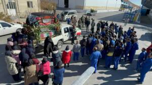 تشییع پیکر شهید گمنام در سایت آشتیان گروه پژوهش صنعت مدرن