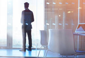 دوره دوام مدیران عامل در دو خودروساز بزرگ کشور؛ یک‌سوم استاندارد جهانی!