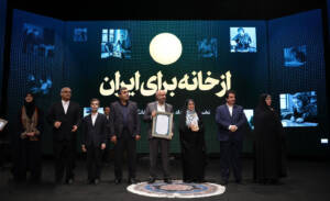 زن ایرانی در نقش مادری و اشتغال؛ یک توانمندسازی دوگانه