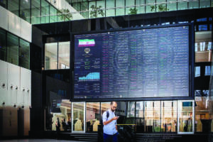 بورس برمی‌خیزد