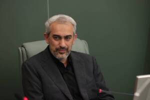 سفر وزیر اقتصاد به مشهد  برای گره‌گشایی از کسب‌وکارها