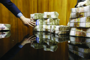 پایه پولی، موتور محرک تورم